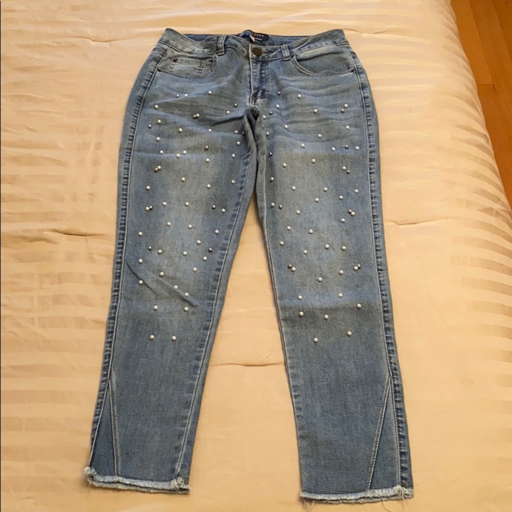 Embellished jeans with pearls